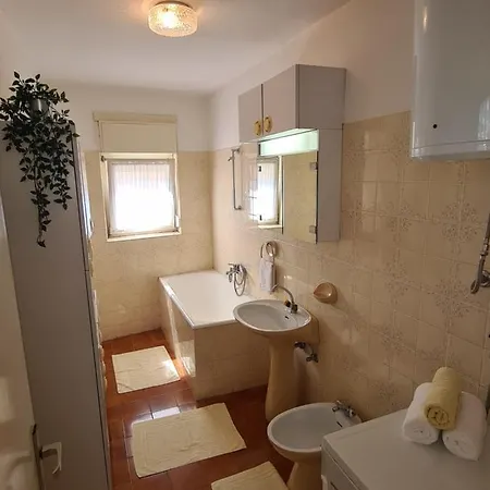Apartments&rooms Mazuranic Novi Vinodolski
