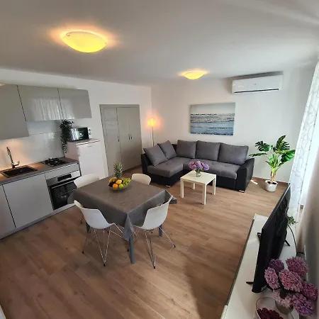 And Mazuranic * Novi Vinodolski