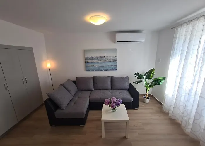 Apartments&rooms Mazuranic Apartment Novi Vinodolski