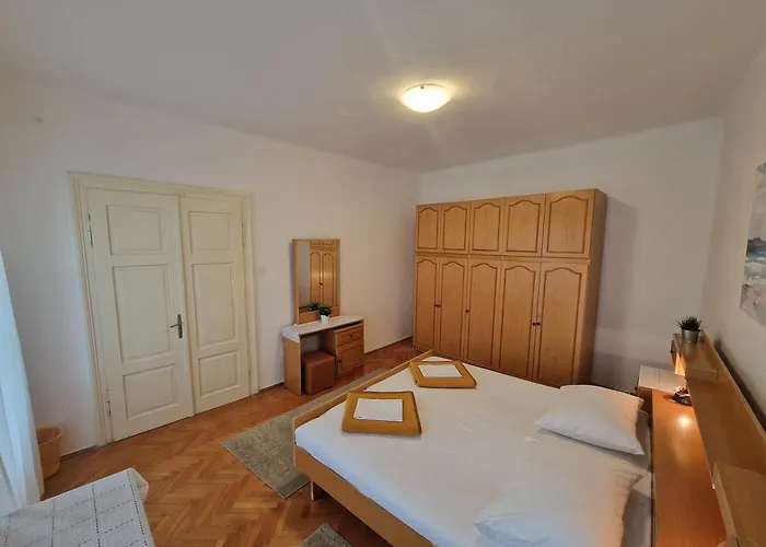 Apartments&rooms Mazuranic *